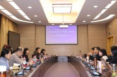 配合鞭策高校写做课程扶植正在人工智能时代迈