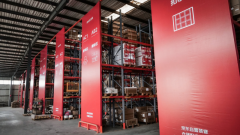 <b>它曾经事先“进修过”脚够多的样本：分歧城市</b>